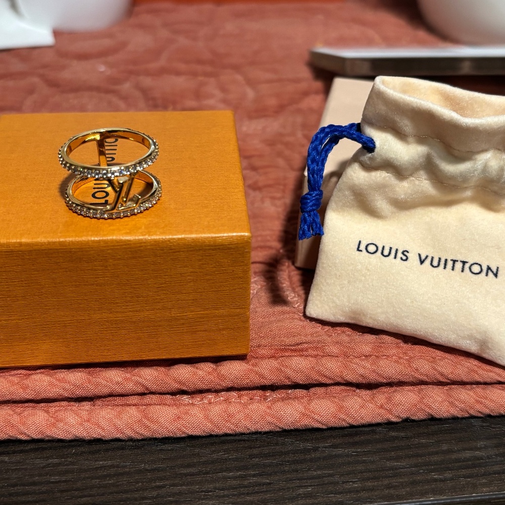 Louis Vutton Ring